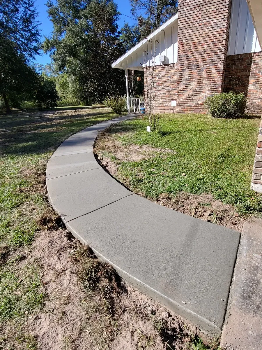Concrete sidewalk replacement in Beaumont